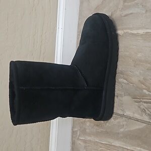 Ugg classic boots